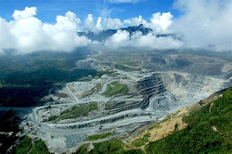 Zijin axes expected gold output after losing PNG mine - MINING.COM