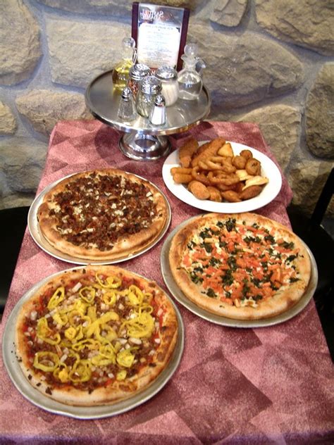 Colonial Pizza & Spaghetti House - 15 Photos & 55 Reviews - Pizza - 136 Spring Garden St, Easton ...