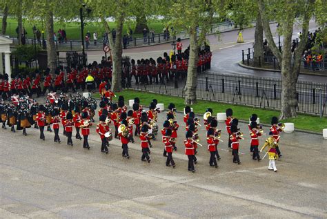 File:Irish Guards Band State Opening of Parliament 2012.jpg - Wikimedia Commons