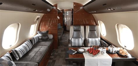 Bombardier Global 6000 - Private Heavy Jet Charter