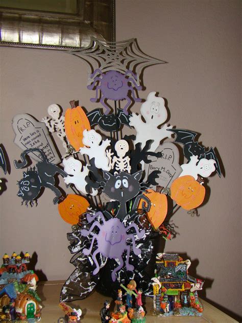 cricut halloween bouquet | Cricut halloween, Halloween centerpiece, Halloween crafts decorations