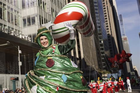 2025 Macys Thanksgiving Day Parade Performers - Rory Walliw