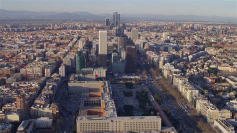 ¿Sabes cuáles son los edificios más altos de Madrid?