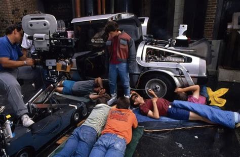 30 Fascinating Photos From Behind The Scenes Of Movies With Awesome Practical Effects | DeMilked