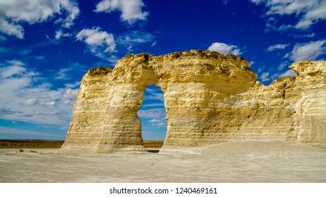 533 Monument Rocks Kansas Images, Stock Photos & Vectors | Shutterstock