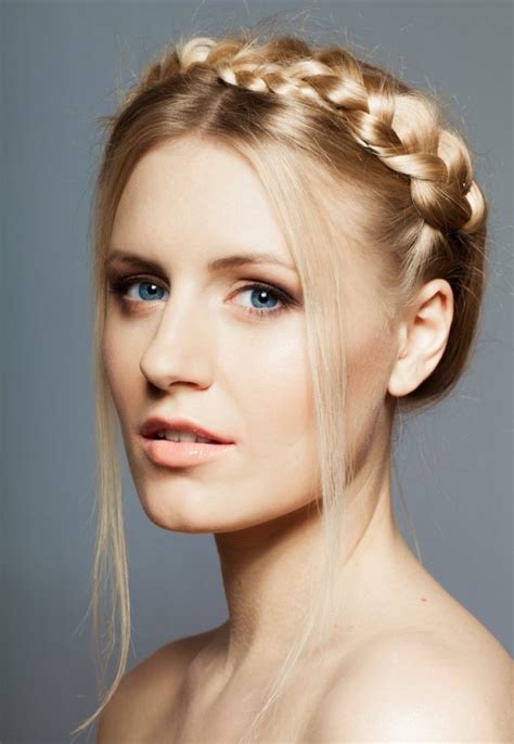 21 Greek Hairstyles for an Ultimate Goddess Look - Haircuts ...