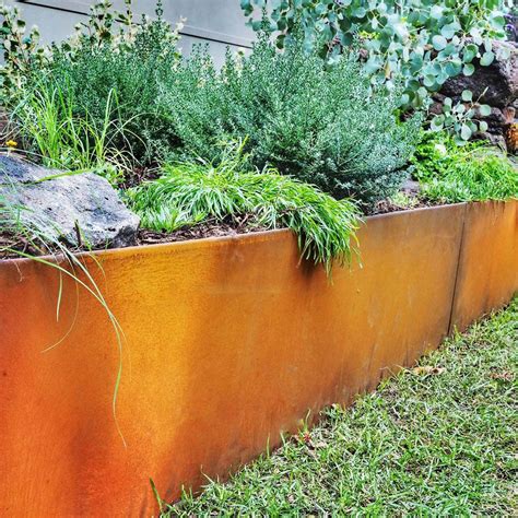 Straightcurve 15.75"H x 7'L CorTen Rigid Steel Edging Henderson Garden – Henderson Garden Supply