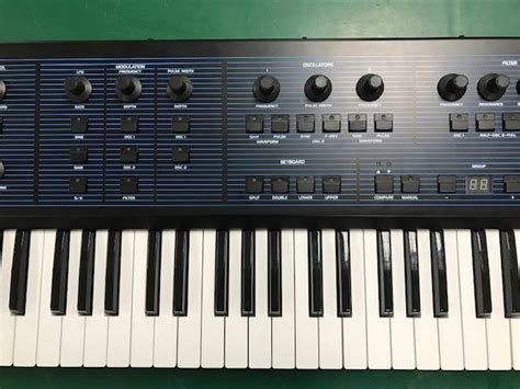 Behringer UB-Xa Synthesizer First Look – Synthtopia