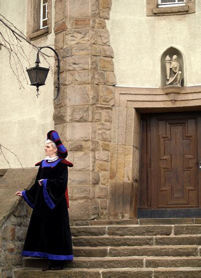 Frollo - Disney Villains Photo (18776253) - Fanpop