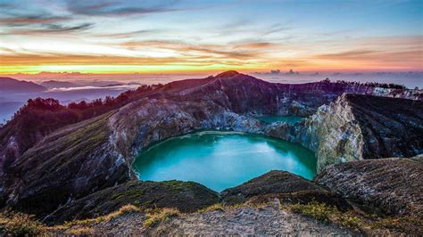 Mount Kelimutu & Three Color-Changing Lakes | Hello Flores