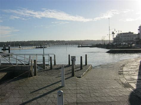 Cowes coastline walk on the beautiful Isle of Wight