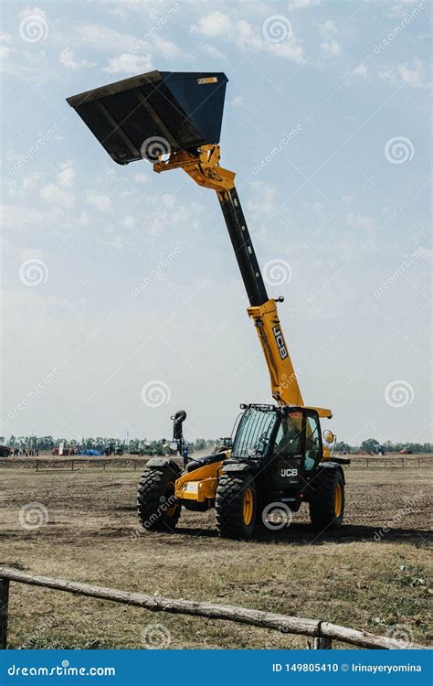 Kropivnitskiy, Ukraine April 20, 2019: the JCB Bucket Loader, Tractor ...