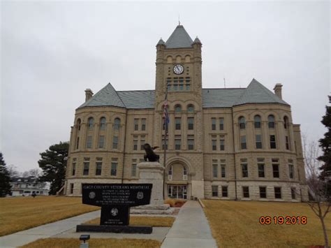 Beatrice NE Gage CO Courthouse Front – Leon Kingfish