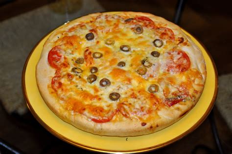 A Cook Someday: Deep Pan Pizza