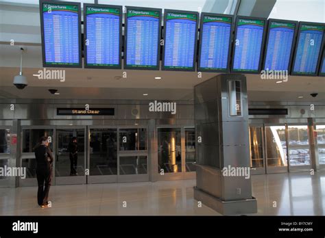 Atlanta international airport skytrain hi-res stock photography and images - Alamy
