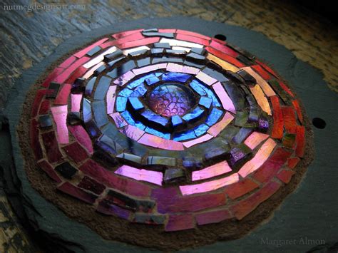 Violet God's Eye Mandala by Margaret Almon | Dichroic, glass… | Flickr