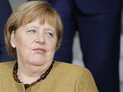 Angela Merkel - Latribanainurr