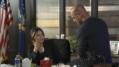 'SVU' & 'Organized Crime' Finale Crossover: A Gift Exchange, Plus Both Squads Say Goodbye to ...