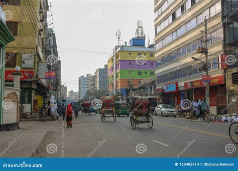 Mirpur 1, Dhaka, Bangladesh - 04.03.2023: Dhaka Traffic In Front Of The ...