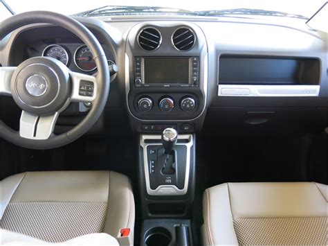 2014 Jeep Compass: 42 Interior Photos | U.S. News