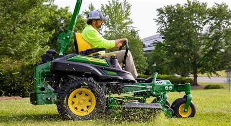 ZTrak™ Commercial Zero-Turn Mowers | Lawn Mowers | John Deere CA