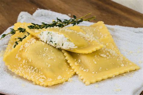 Four Cheese Ravioli - 20310 - Perfect Pasta Inc - Premium Pastas ...