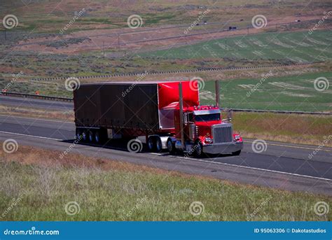 Red Classic Semi-Truck / Black Trailer Stock Photo - Image of travel, truck: 95063306