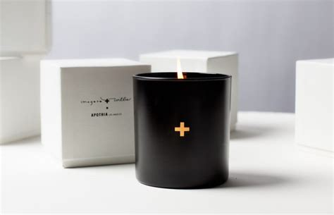 17 Best Scented Candles for Men | Territory Supply