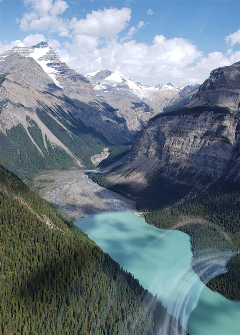 Berg Lake, BC, Canada shot from Helicopter [OC] 2594 x 3623 : r/EarthPorn