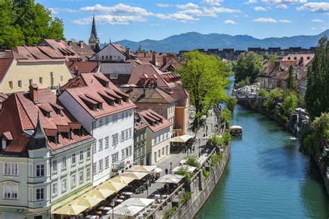 Let's Take a Walk Around Ljubljana Old Town! » Visit Ljubljana