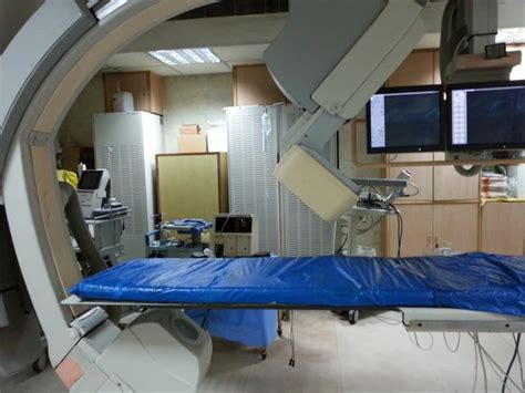 Angulated views in coronary angiography,an introductory lecture for cath lab technicians dr awadhesh