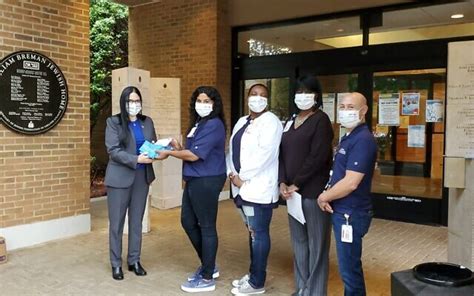 Israeli Consulate Gives Masks to Jewish Seniors - Atlanta Jewish Times