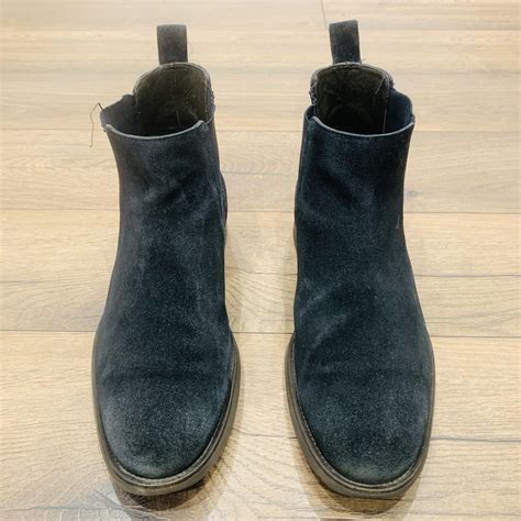 MASSIMO DUTTI BLACK SPLIT SUEDE CHELSEA BOOTS SIZE... - Depop