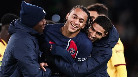 PSG-Metz: à 16 ans, Ethan Mbappé a fait ses grands débuts en Ligue 1