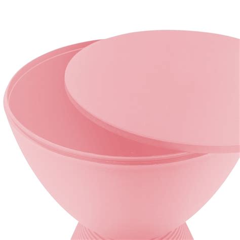 LeisureMod Boyd Modern Plastic Ribbed Round End Table in Pink | Homesquare