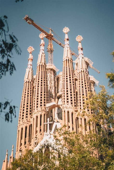 A Free & Self-Guided Barcelona Walking Tour | solosophie