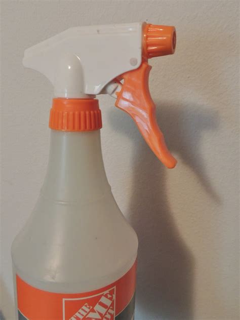 orange ~ 25 spray bottle | me and my shadow. Spray bottle fo… | Flickr