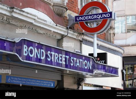 Entrance to Bond Street Underground Station Stock Photo - Alamy