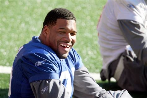 Michael Strahan Rooting for His NFL Sack Record to Fall This Season ...