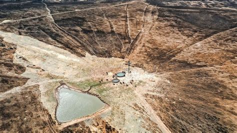 The worst wildfire in Texas' history has a complex link with climate change - BBC Future