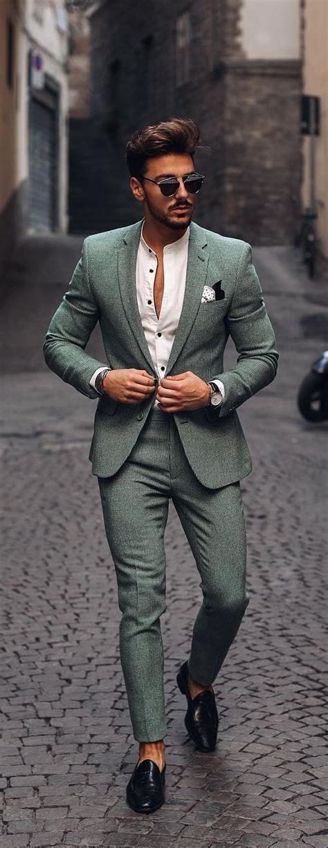 11 Tips To Ace Suit Styling With Ease in 2020 | Designer suits for men ...