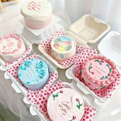 Korean Lunchbox Cake Recipe: Make Adorable Mini Bento Fit Cakes!