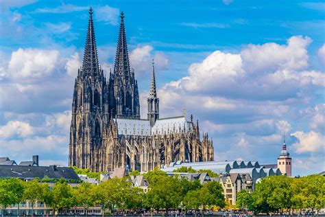 Most Iconic Steeples in the World - American Steeples and Baptistries