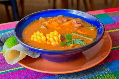 Great Salvadoran Sopa De Pata Recipe