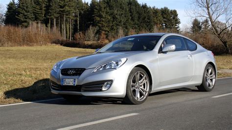 Test Drive | Hyundai Genesis Coupé 2.0 Turbo Sport