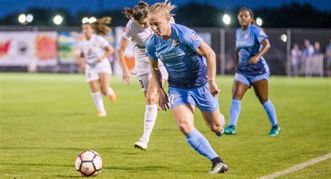 GERMANY BOUND: Sky Blue's Galton signs with FC Bayern Munich women's team - Front Row Soccer