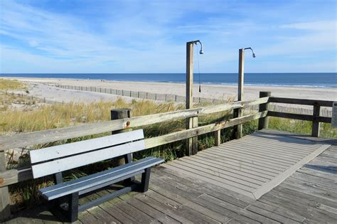 10 Best Beaches in The Hamptons - Head Out of New York on a Road Trip ...