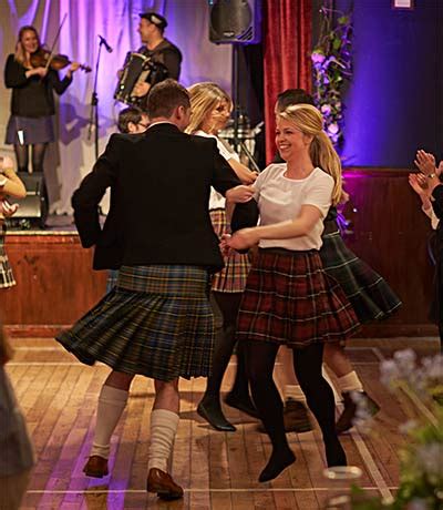 Scottish Ceilidh and Dances - Scotland Info Guide