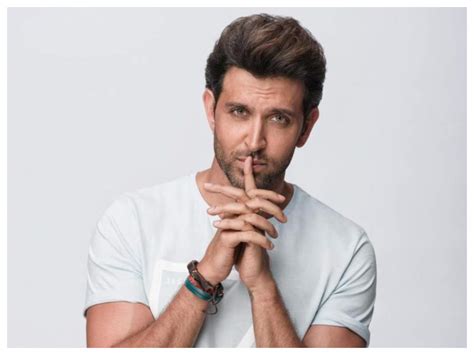 Hrithik Roshan Hand - Seguroce