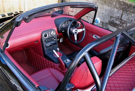 Stunning and a half! - NA Mazda Miata Custom Red Interior | Mazda MX-5 Miatarata! | Mazda ...